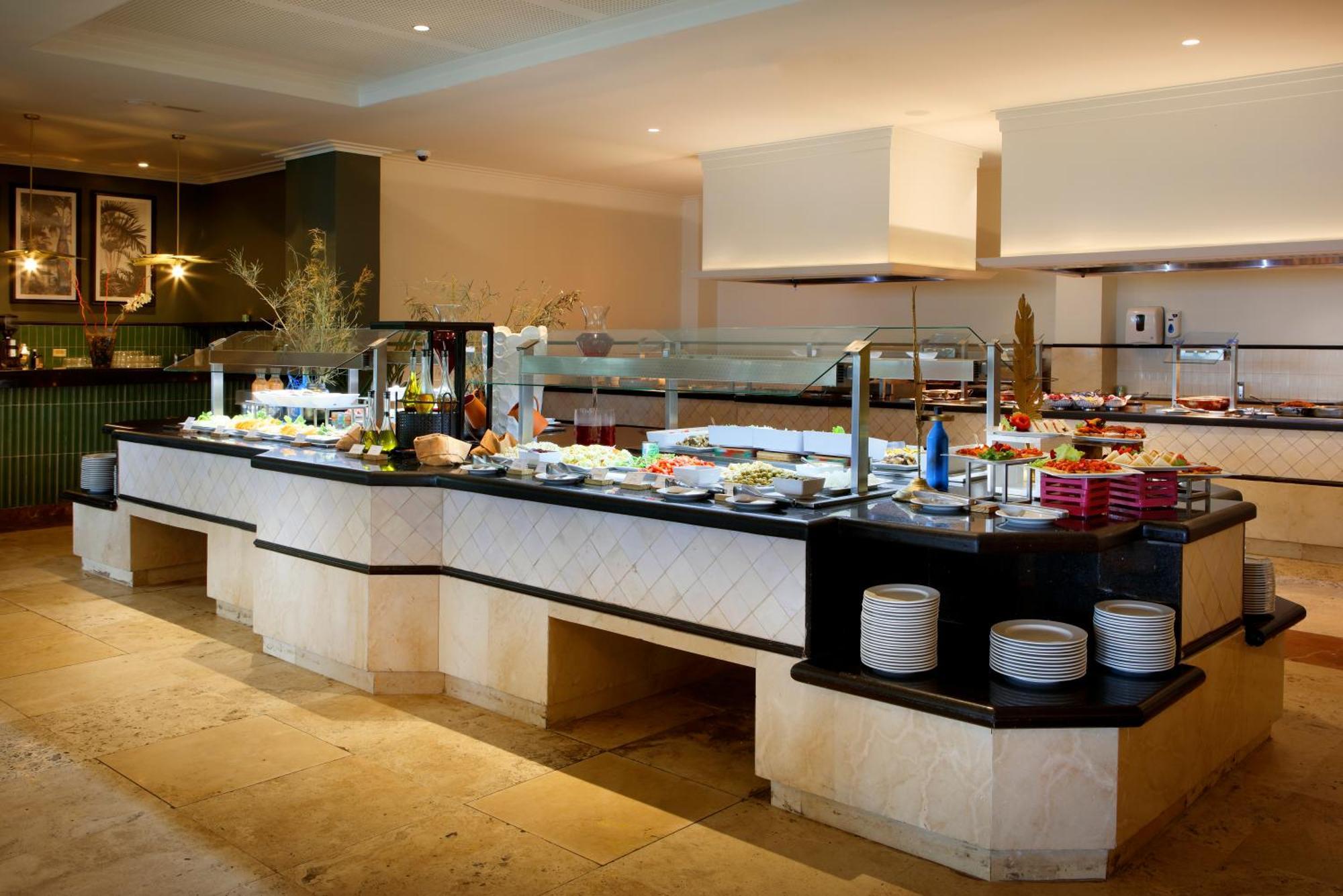 The Signature Level At Grand Palladium Lady Hamilton Resort & Spa Лусеа Экстерьер фото