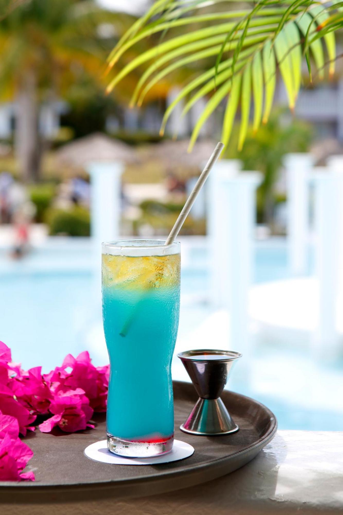 The Signature Level At Grand Palladium Lady Hamilton Resort & Spa Лусеа Экстерьер фото